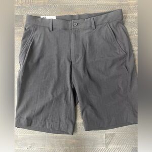 Greg Norman Mens Stretch Shorts Black Flat Front Size 32 NWT